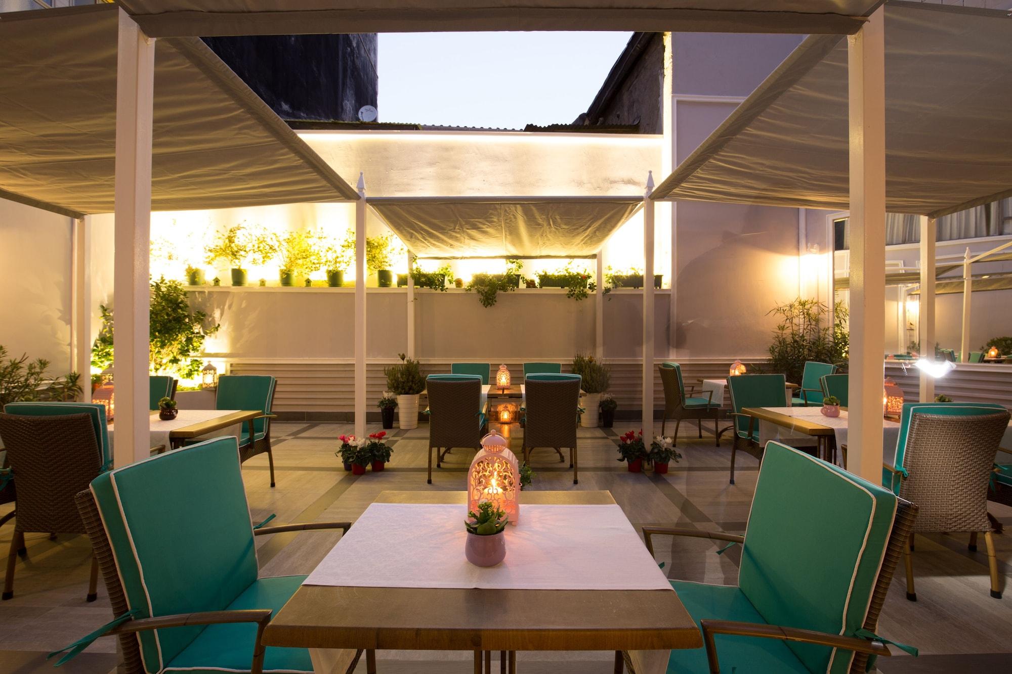 Lalahan Hotel Istanbul Exterior photo